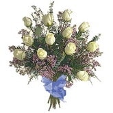 Farkl� bir hediye �r�n� isteyenler i�in  Beyaz g�ller buketi sadelik sevenlere