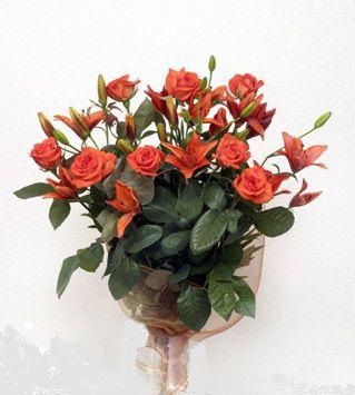 Ankara �i�ek�ilik g�rsel �i�ek modeli firmam�zdan  1 dal lilyum ve 7 adet g�l buketi