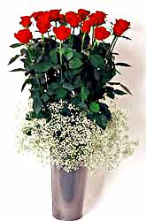 Ankara Yenimahalle �i�ek�i firma �r�n�m�z  Cam i�inde 11 g�l Ankara �i�ek g�nder firmas� �ahane �r�n�m�z 