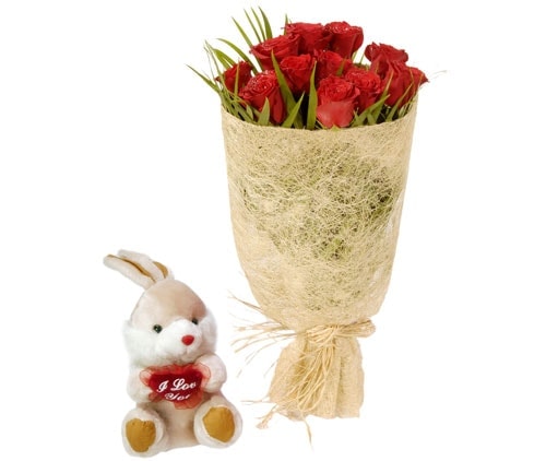 sevenlere �zel oyuncak ve 11 g�l buketi Ankara Ostim �i�ek g�nderimi  firmas� �r�n�m�z   